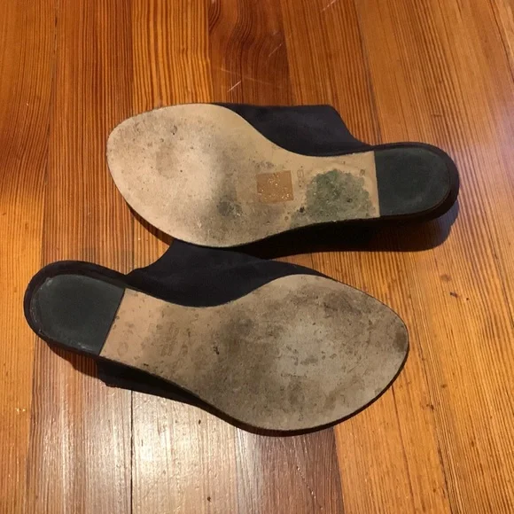 Navy suede Vince sandals with small wedge - Picture 5 of 5